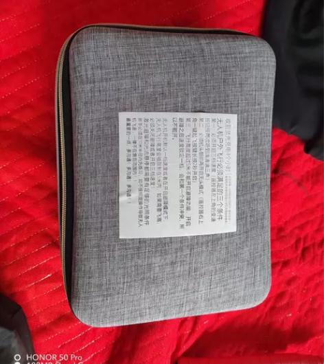 新手无人机，三块电池，一块电池续航20分钟...