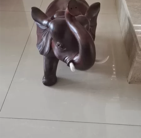 缅甸花梨招财大象一对 感兴趣的话点“我想要...