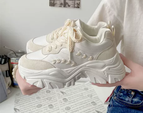 【数量不多，全新包邮】厚底老爹鞋女ins潮...
