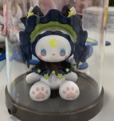 Emma甜蜜森林系列。 无盒且无卡。原本是...