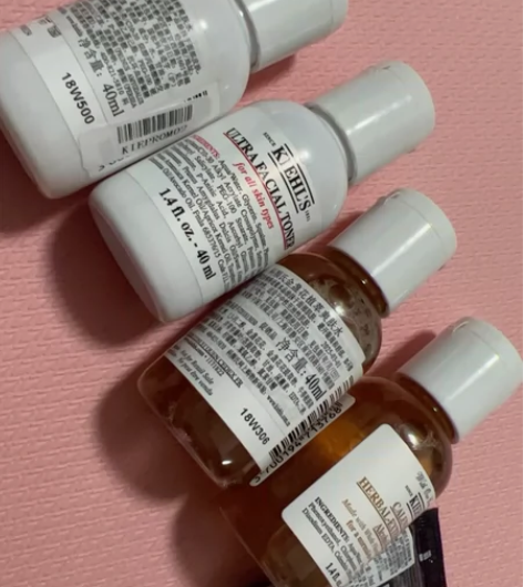 Kiehls/科颜氏 高保湿精萃爽肤水 4...