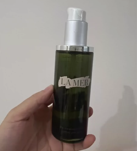 海蓝之谜精粹水150毫升 夏天到了 要换精...