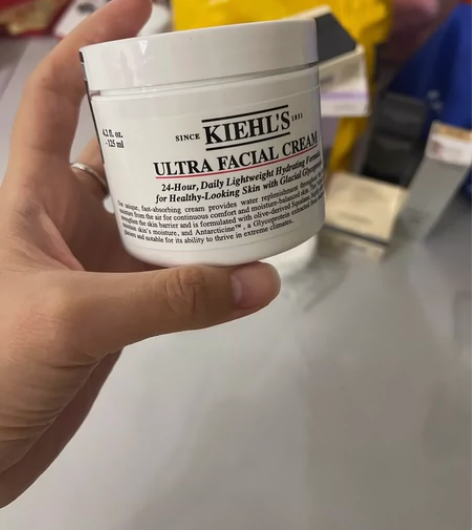 科颜氏高保湿面霜。125ml。260。 5...