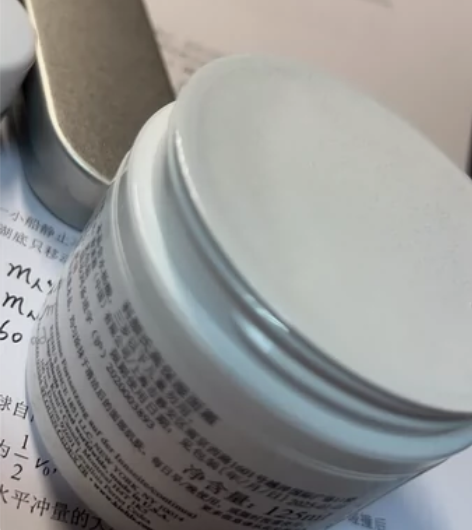 保质期到2025年的科颜氏高保湿霜，自己不...