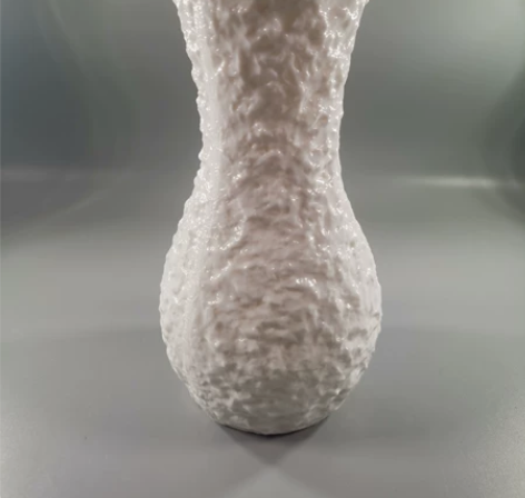 日本 陶瓷白花瓶，带有沧桑感的斑驳设计，瓶...