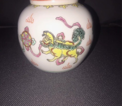 回流70年代景德镇粉彩双狮盖罐 70年代卫...