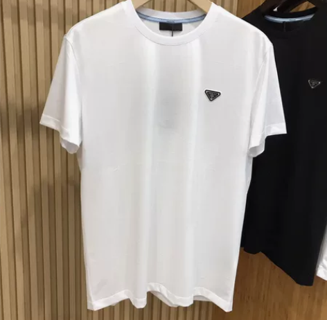 【新品】P家族男士时装款休闲圆领短袖T恤，...