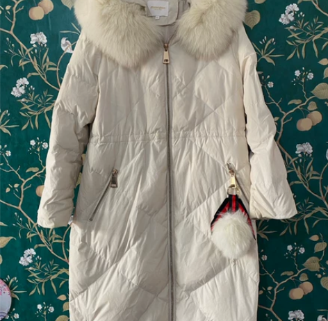 长款真毛厚实羽绒服，1800元入的，欧货店...