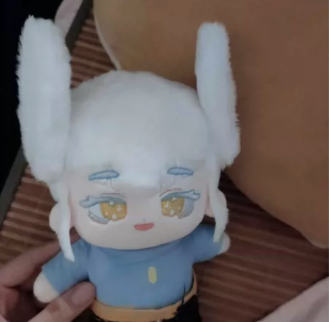 光遇白鸟娃娃，有衣服，羽毛是磁吸的，不包邮...