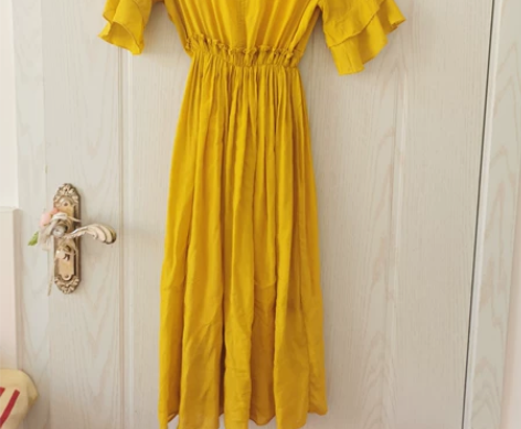 蒂亚芙 全新 桑蚕丝 姜黄色连衣裙 感兴趣...