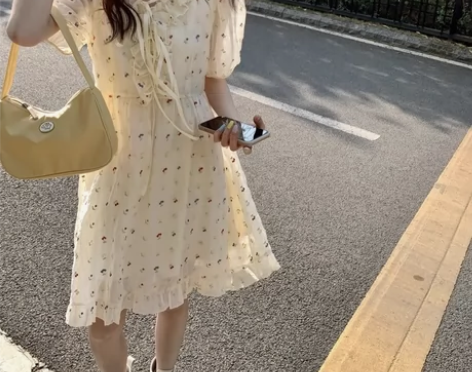 hollyii 法式复古v领A字裙刺绣荷叶...