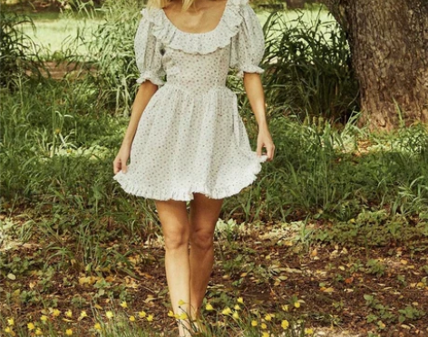 中天自制欧美田园风甜美显瘦蕾丝花边方领泡泡...