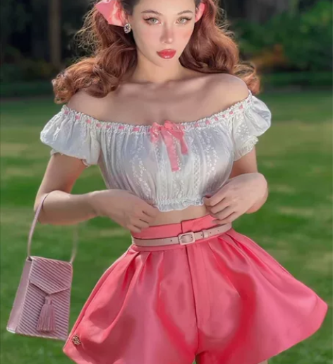 全网唯一一件性感复古甜妞清纯奶茶妹巨好搭刺...