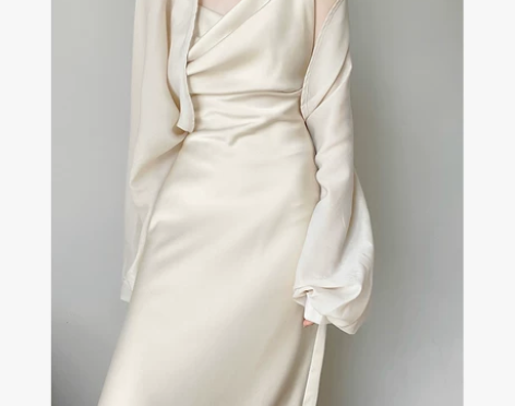 纯色气质名媛轻奢开叉吊带连衣裙新款不规则温...