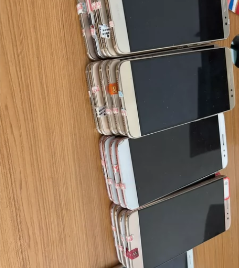 华为麦芒系列4+64工作室项目不做了 一共...