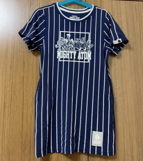 铁臂阿童木运动风T裙 130尺码??几乎全...