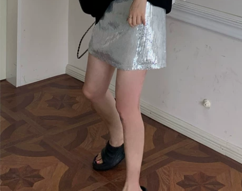 银色亮片短裙半身裙女夏季高腰显瘦a字裙子街...