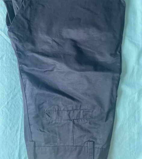 短裤 95斤以内 一次未穿 感兴趣的话点“...