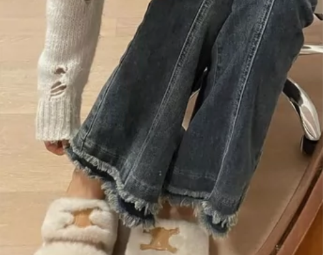 复古蓝毛边微喇叭牛仔裤女 只穿过几次 非常新