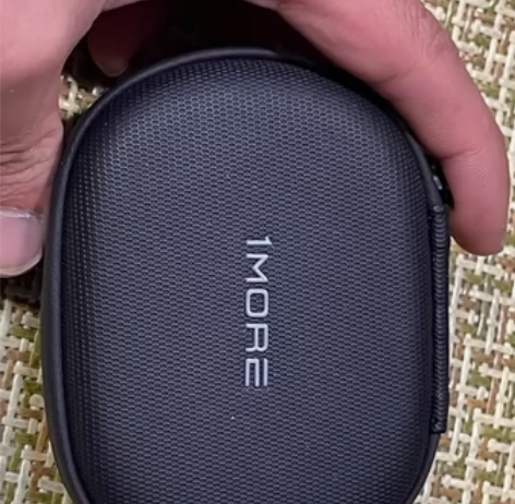 万魔真无线，全新库存机，不知道为什么蓝牙连...