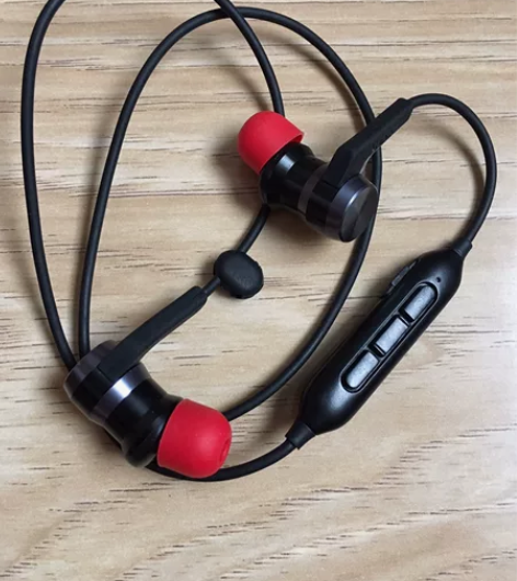 万魔1more蓝牙耳机(周杰伦代言的) 音...