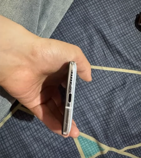 红米K30至尊纪念版 8+512G ，成色...