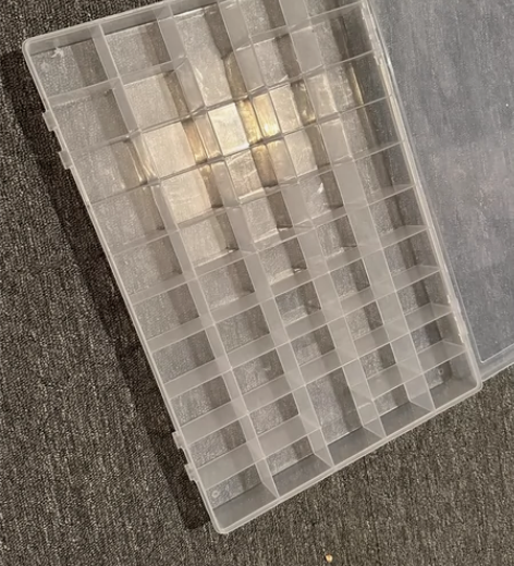 85新零件盒 螺丝透明 塑料工具盒 48格...