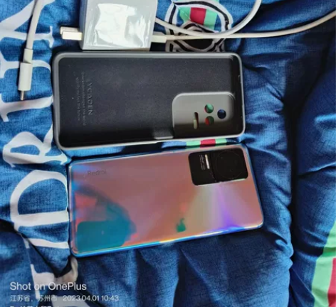 红米k50，12+256天机8100处理器...