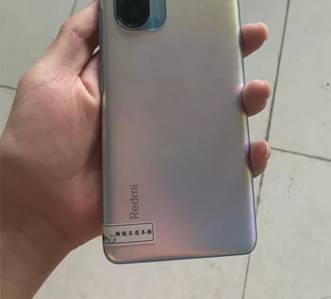 红米k40   12? 256  原装屏幕...