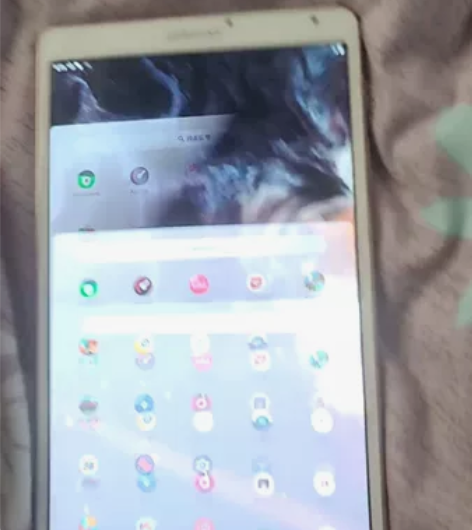 三星T700，2KOLED超清显示屏幕，3...