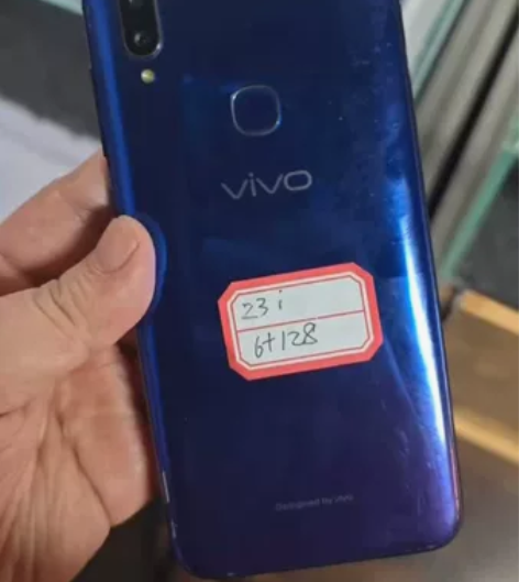 vivoZ5 6+128内存 原装无修 功...