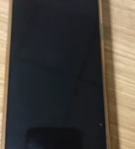 ?出售二手手机，九成新 感兴趣的话点“我想...