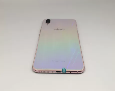 便宜出vivox23，6成新 感兴趣的话点...