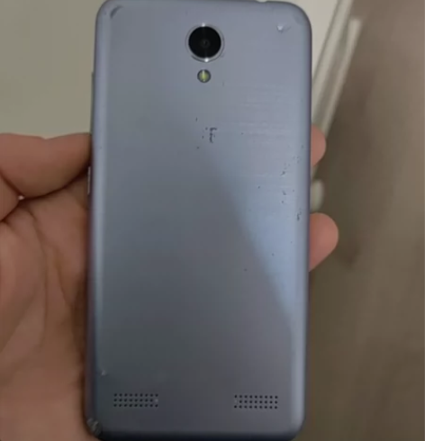 中兴  手机 正常使用没有任何问题可以当[...