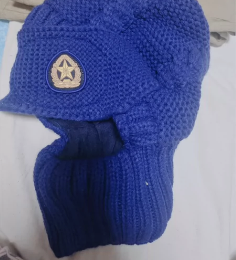 帽子【全新】冬季雷锋帽，大人小孩都可带，当...