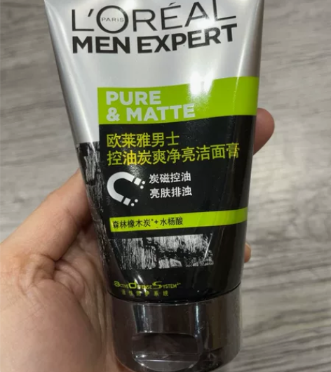 欧莱雅男士炭爽净亮洁面乳100毫升，有效期...