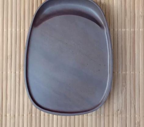 端砚，宋坑。有彩带，石质细腻，滋润，幼嫩。...