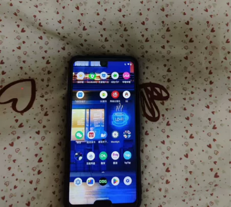 夏普r3   6+128 用不到了，2k1...