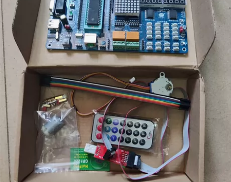 AT89S52单片机开发板 全新卖出 配套...