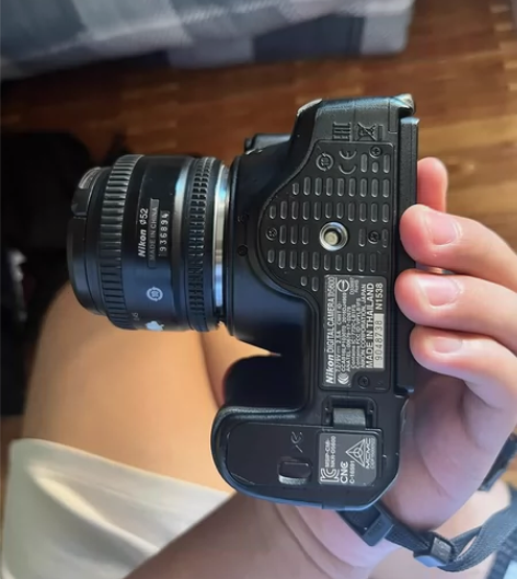 港版尼康d5600 原装充电器原装电池 三...