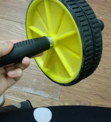 健腹轮 感兴趣的话点“我想要”和我私聊吧～...