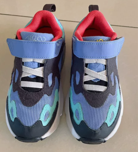 Nike，购于万象汇Nike专柜，不是电商...