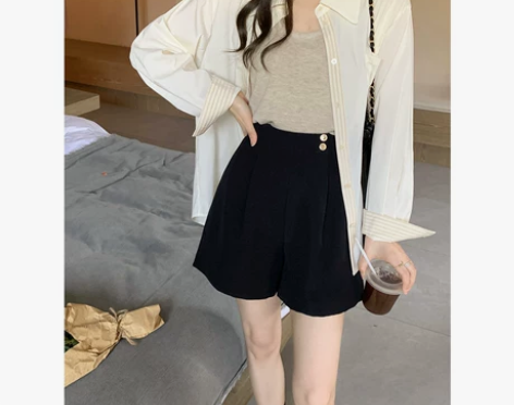 花栗鼠小姐 3/23金扣短裤 夏日半永玖高...