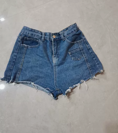 女款短裤，三件包邮 感兴趣的话点“我想要”...