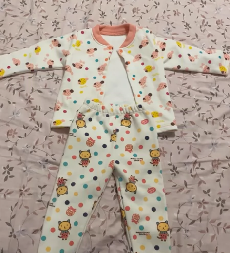 宝宝分体 加绒秋衣秋裤 非常新 穿过10次...