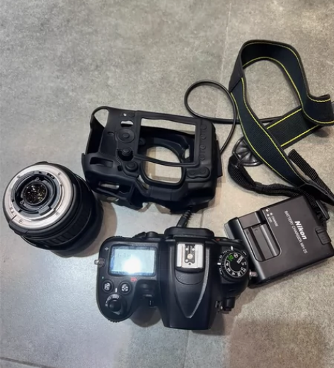 尼康D7000，搭配腾龙18-200mm镜...