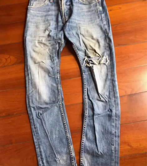 Lee牛仔男裤 破洞牛仔裤 31码 闲置了...