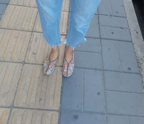 C＆A高腰男友风直筒裤，纯棉不规则牛仔九分...