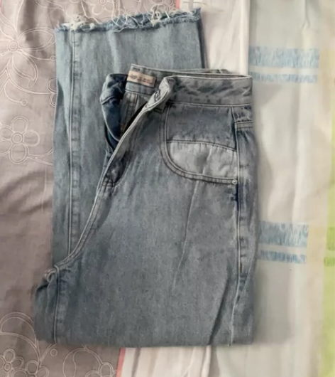 唐狮一条牛仔裤27码 无瑕疵低价出