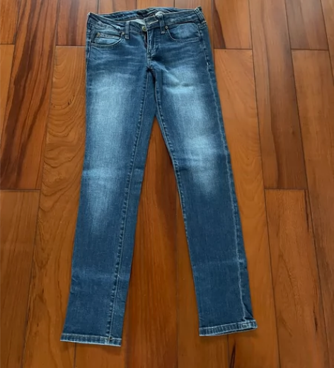 CK牛仔裤 几乎全新不过时的款几乎全新Ca...